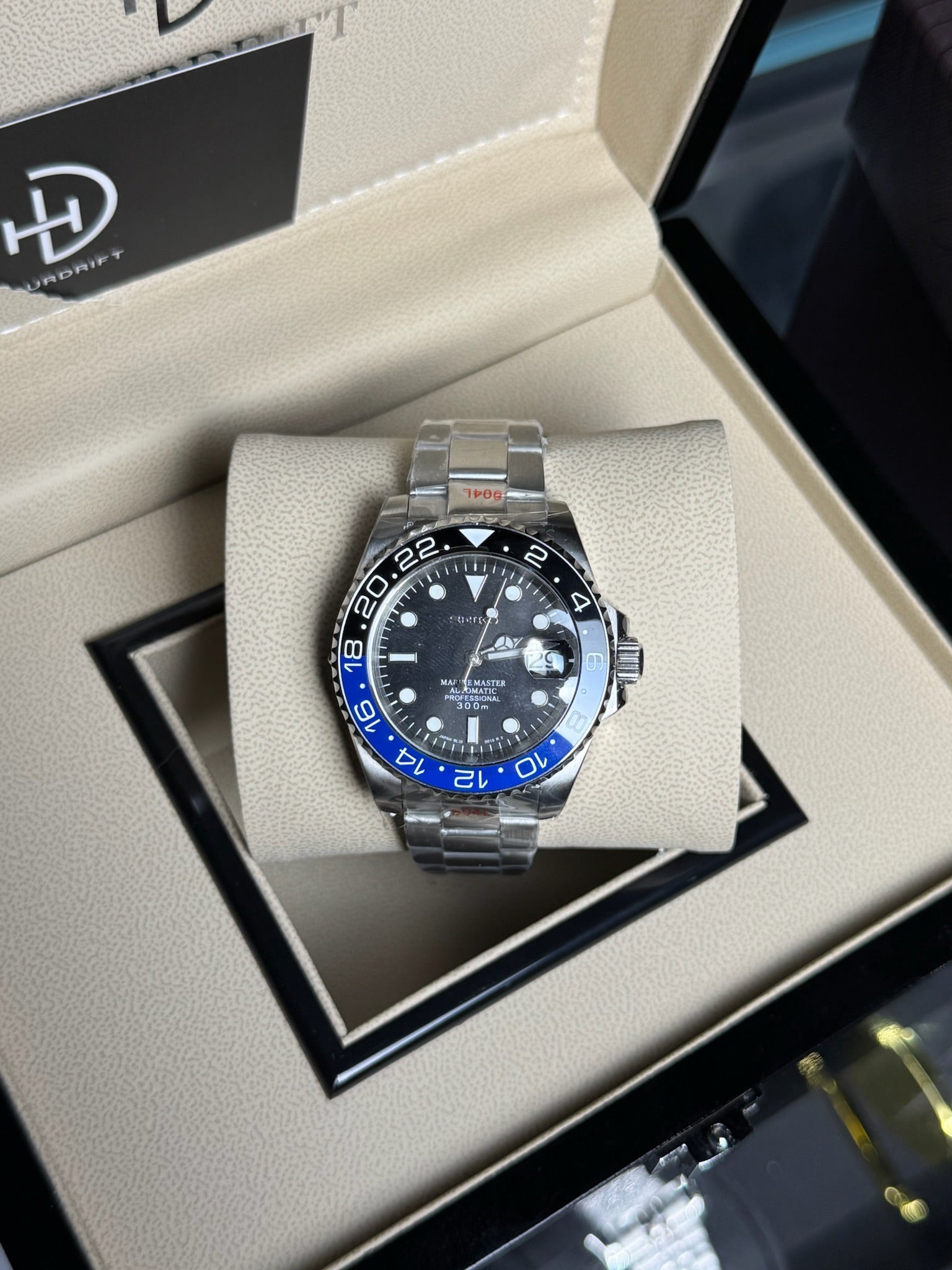 Seiko Mod Batman – Hour Drift