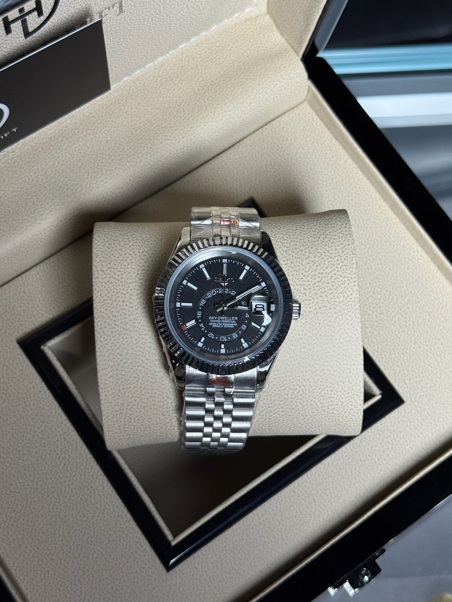 Seiko Mod Skydweller Black Dial