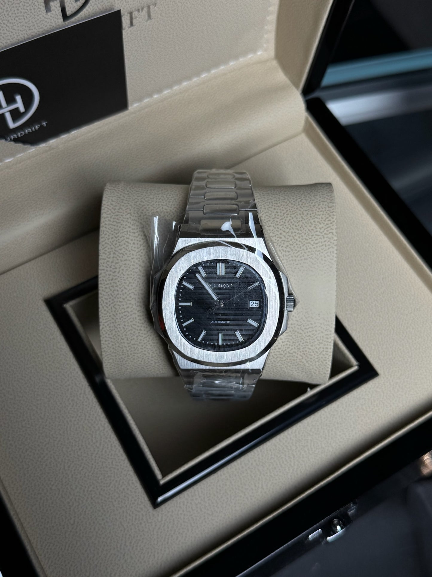 Seiko Mod Nautilus Black Dial