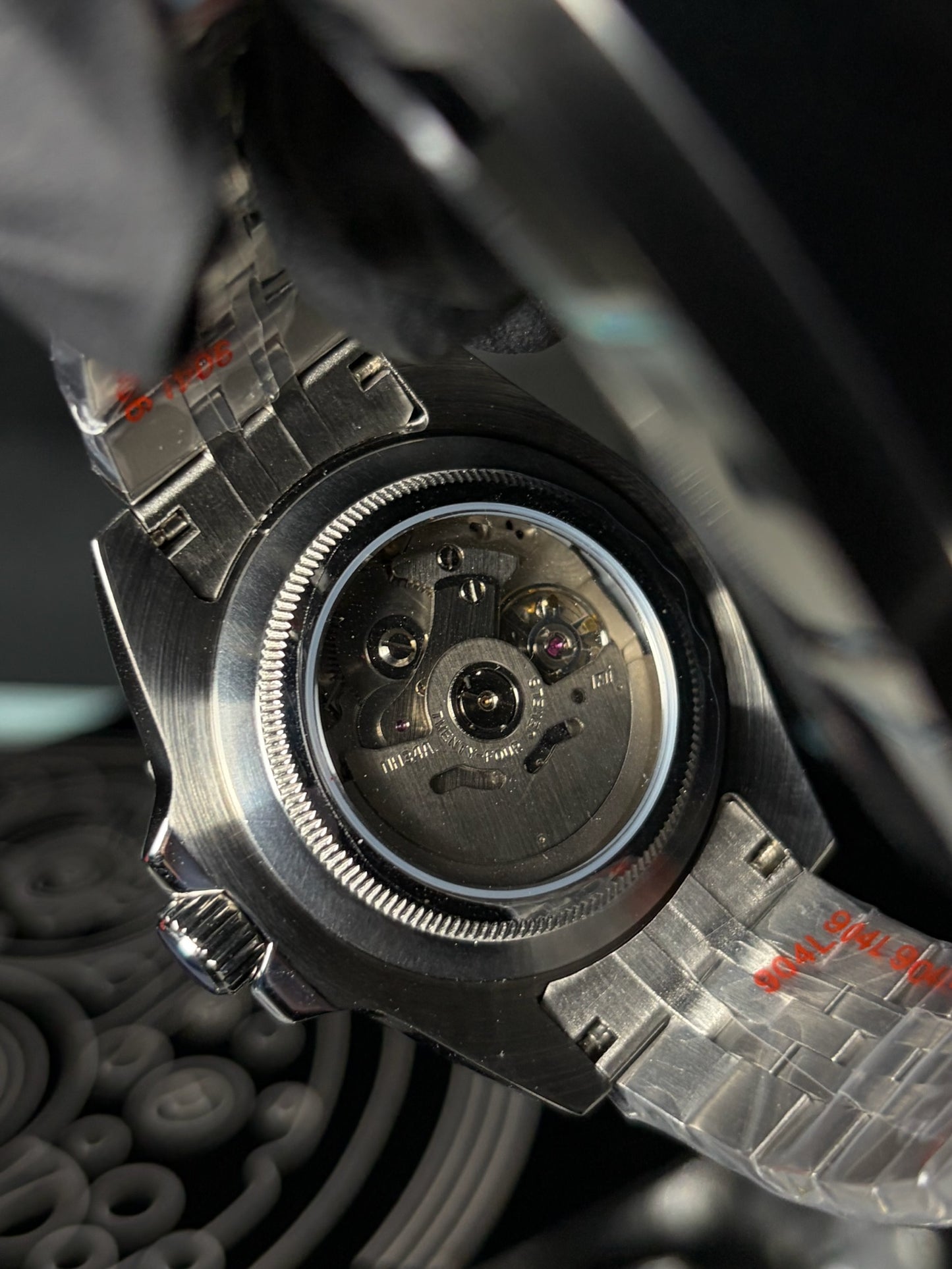Seiko Mod Bruce Wayne GMT